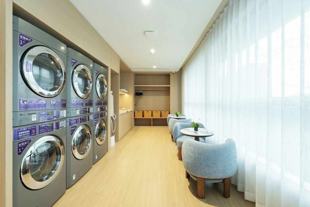 mercure guangzhou baiyun international airport