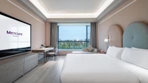 mercure guangzhou baiyun international airport