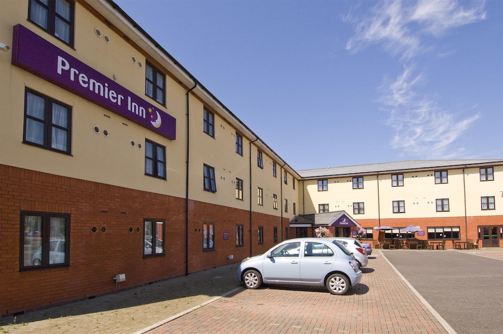 premier inn chichester south gate leisure park