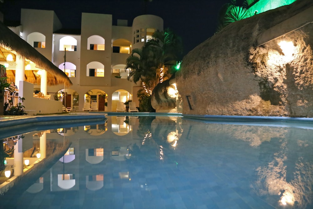 hotel alikar huatulco