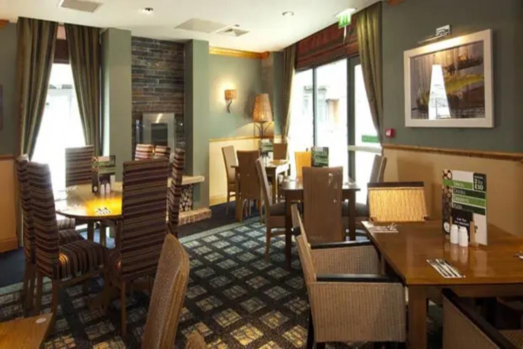 Premier Inn Portsmouth - Horndean,Hampshire>>Clanfield,2 star