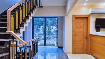 Mgr Hotel Moradabad,,3 star