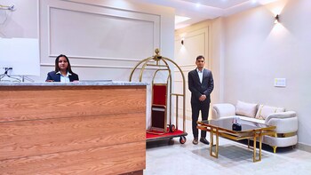 Mgr Hotel Moradabad,,3 star