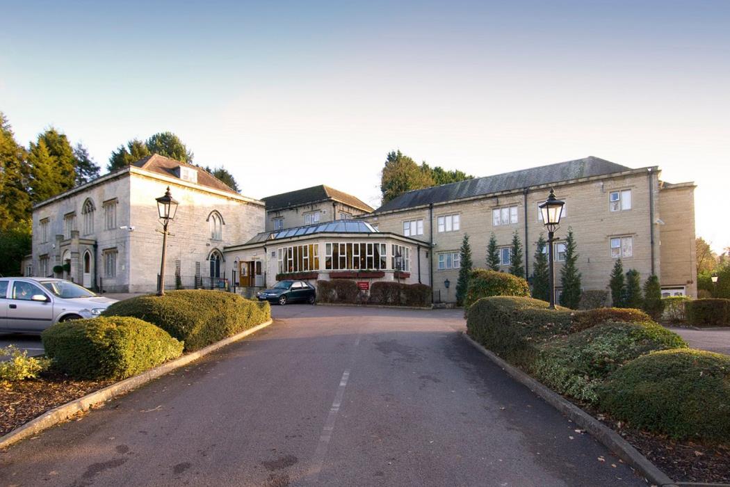 Premier Inn Stroud,Gloucester>>Bristol,3 star