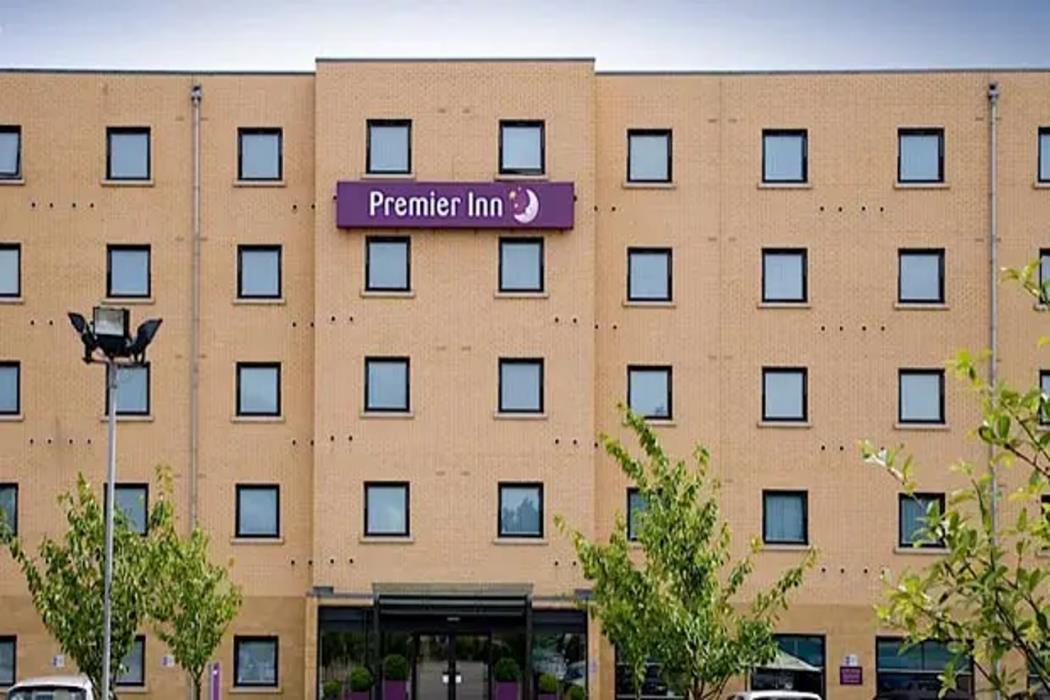 Premier Inn Stevenage Central,Luton>>Baldock,2 star