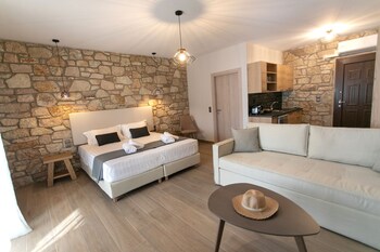 michelangelo suites and apartments