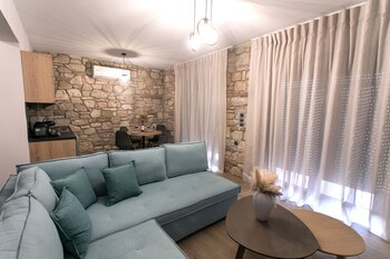 michelangelo suites and apartments
