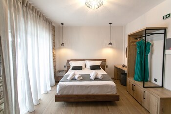 michelangelo suites and apartments