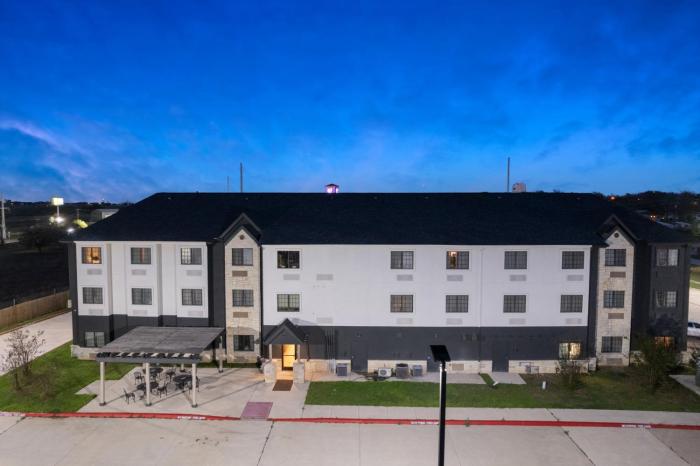 garner gonzales by ihg