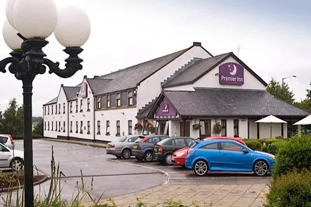 premier inn stirling south m9 j9