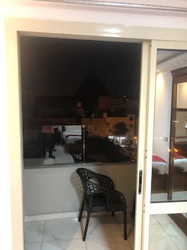 middle east pyramids view