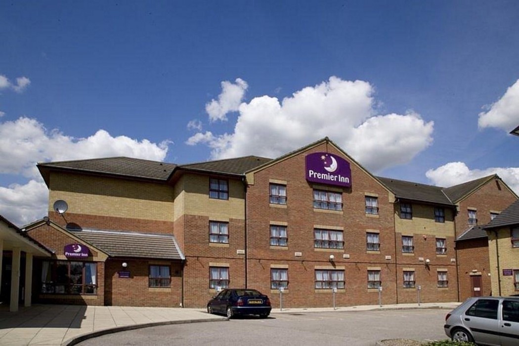 premier inn southend airport
