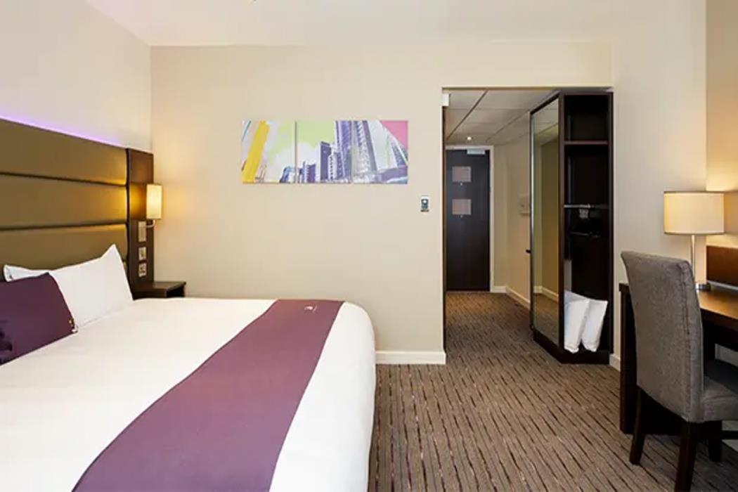 Premier Inn Southampton West,Copythorne>>Brockenhurst,3 star