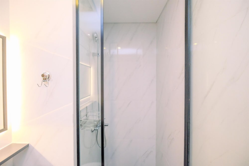 minimalist and comfy studio ciputra world 2 apartment