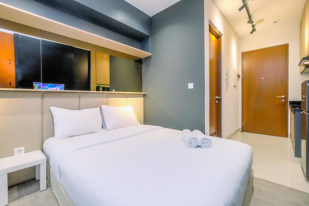 minimalist and comfy studio ciputra world 2 apartment