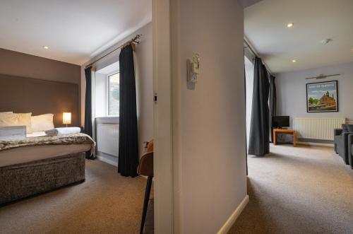 redesdale arms hotel