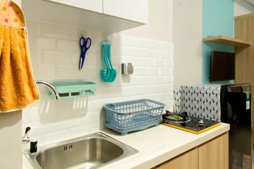 minimalist studio transpark juanda bekasi timur apartment