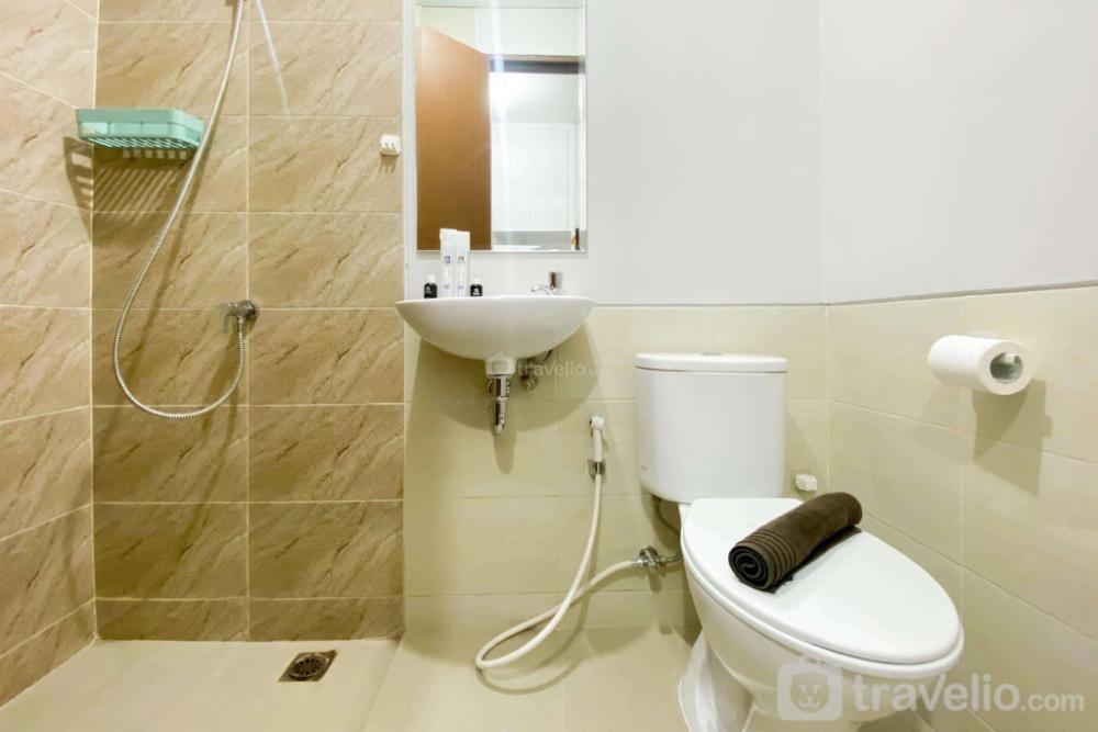 minimalist studio transpark juanda bekasi timur apartment