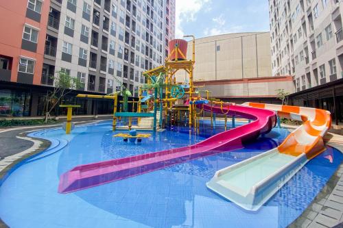 minimalist studio transpark juanda bekasi timur apartment