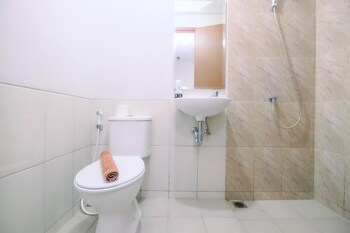 minimalist studio transpark juanda bekasi timur apartment