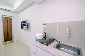 minimalist studio transpark juanda bekasi timur apartment