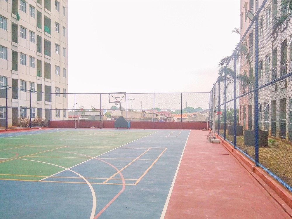 minimalist studio transpark juanda bekasi timur apartment