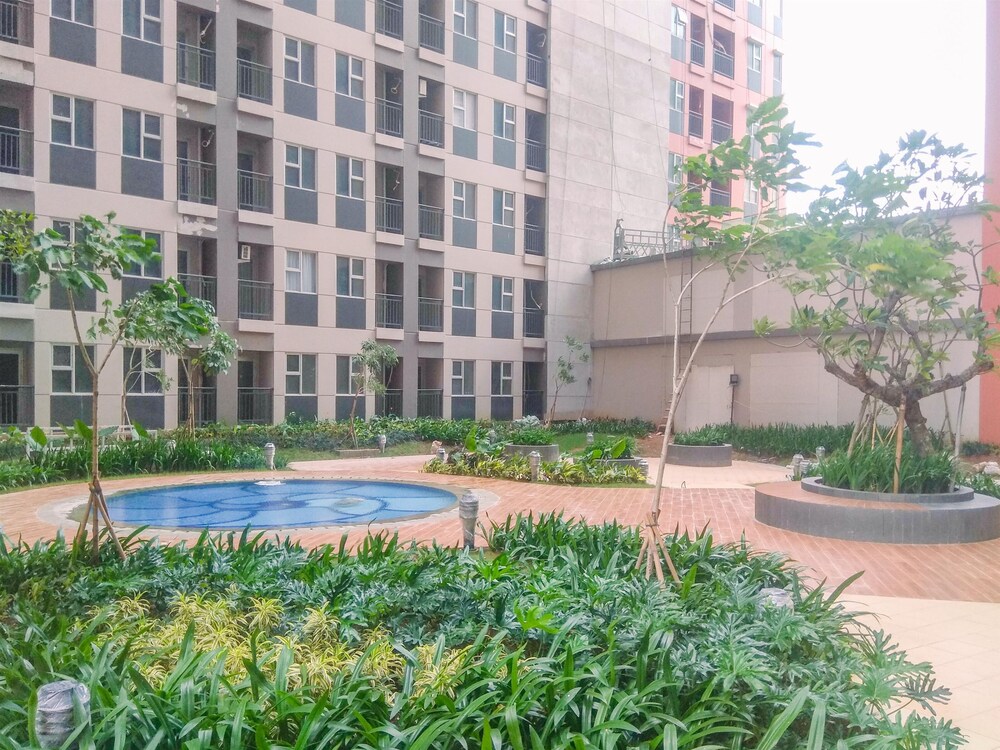 minimalist studio transpark juanda bekasi timur apartment