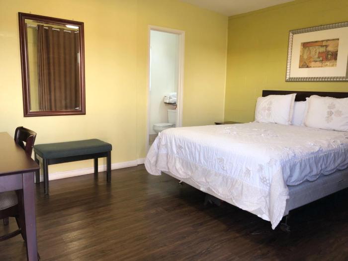 royal inn and suites