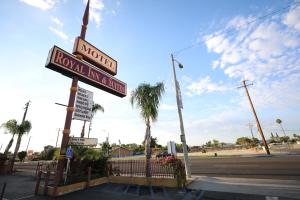 royal inn and suites