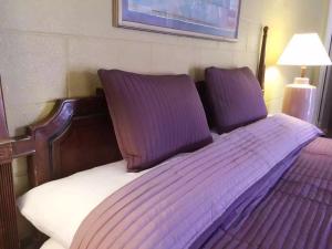 royal inn and suites