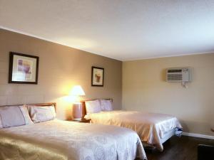 royal inn and suites