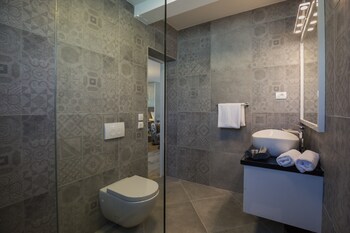 mirabilis residence ii