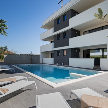 mirabilis residence ii