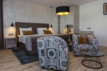 mirabilis residence ii