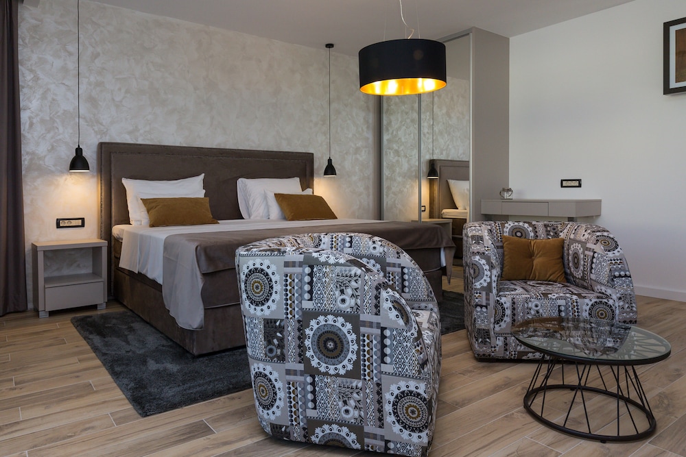 mirabilis residence ii