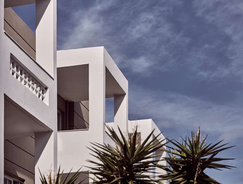 troulis aparthotel