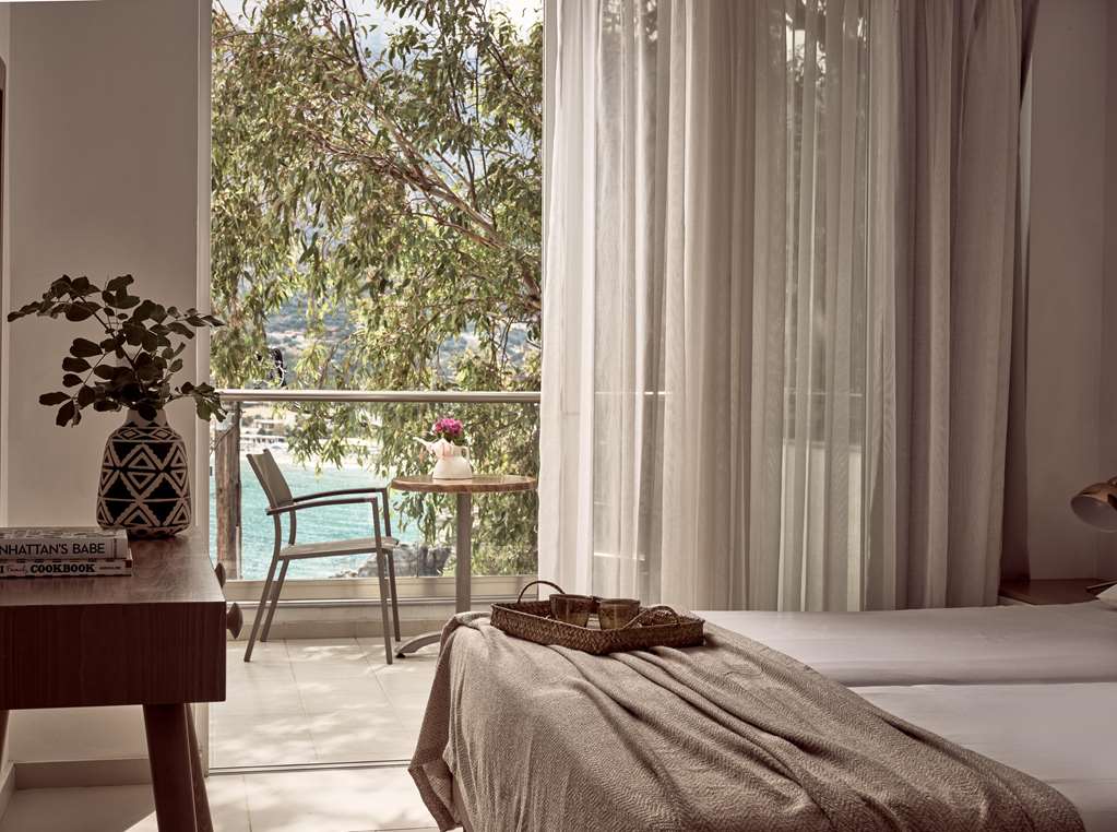 troulis aparthotel