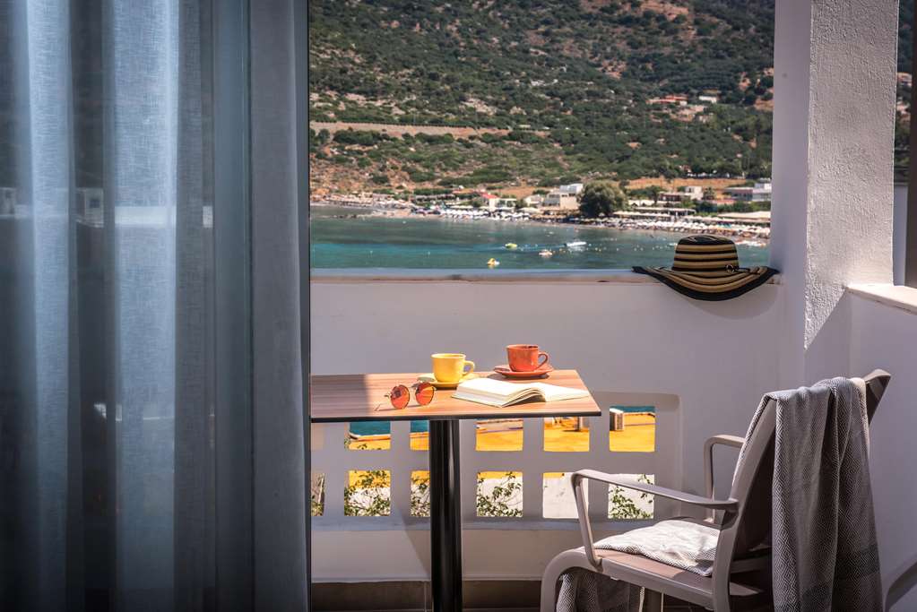 troulis aparthotel