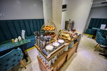 mit hotel