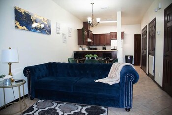 modern 2 bed 2 bath next to university utrgv