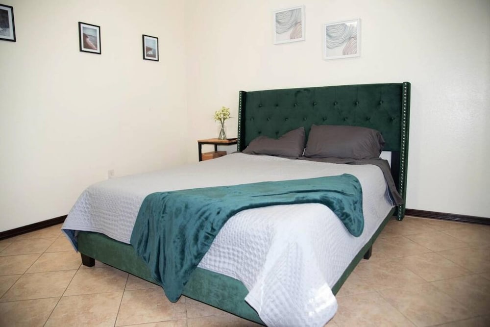modern 2 bed 2 bath next to university utrgv