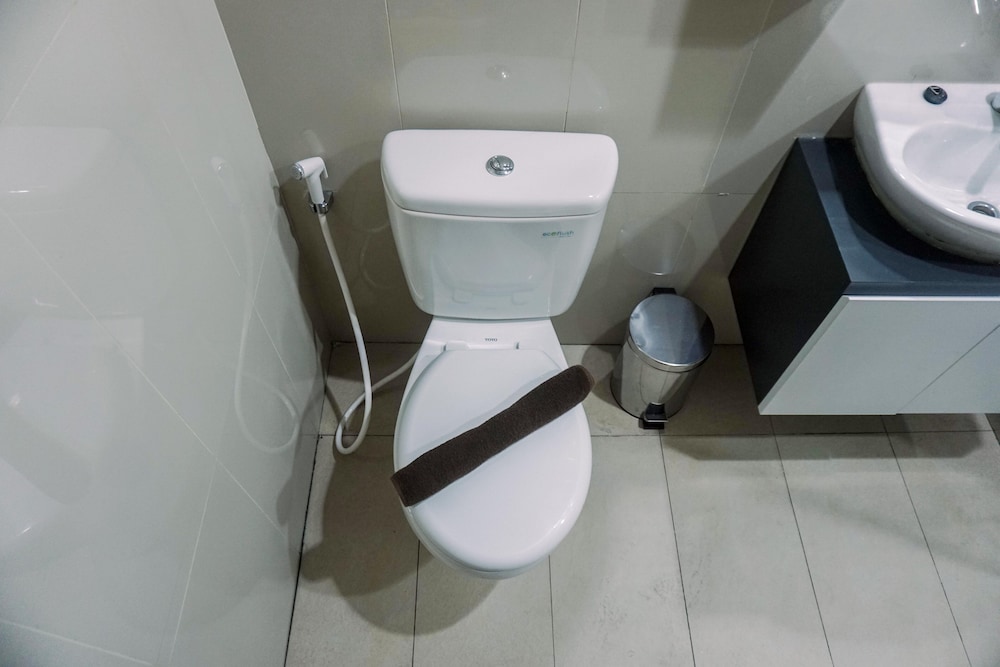 modern and comfy 1br at m town signature apartment