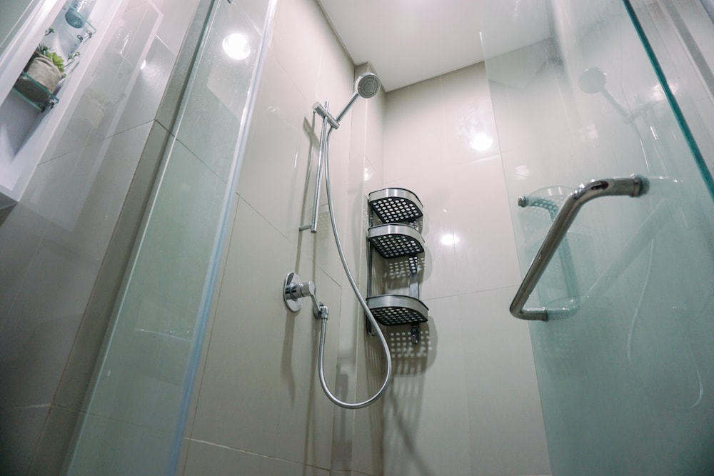 modern and comfy 1br at m town signature apartment