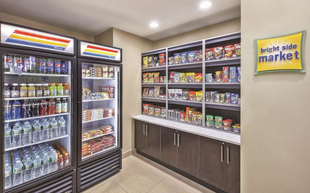 la quinta inn and suites by wyndham niagara falls