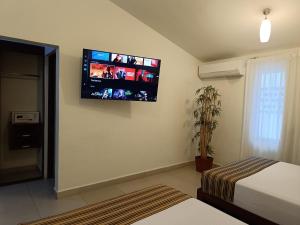 grand city hotel near market 28