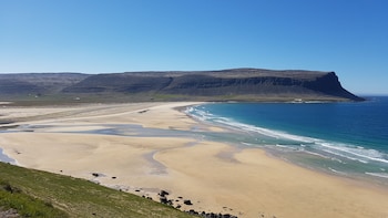 Hotel Latrabjarg,Hnjotur>>Breidavik,3 star
