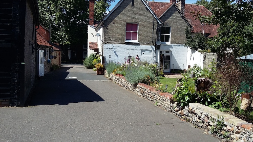the george and dragon inn