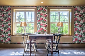The Crown Stoke By Nayland,,4 star