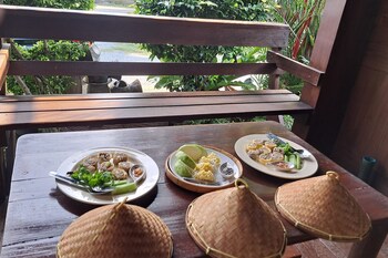 huen pak mon chantra