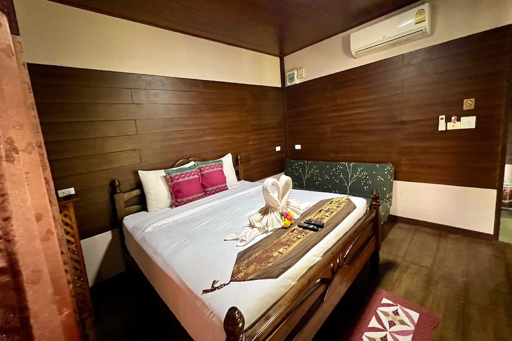 huen pak mon chantra